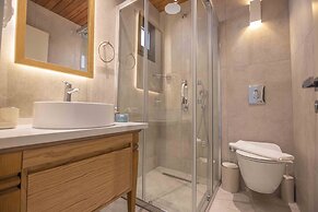 June Alaçatı (+15 Adult only)