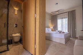 June Alaçatı (+15 Adult only)