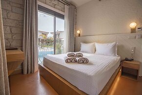 June Alaçatı (+15 Adult only)