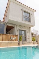 June Alaçatı (+15 Adult only)