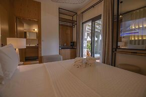 June Alaçatı (+15 Adult only)