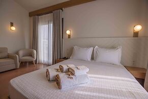 June Alaçatı (+15 Adult only)