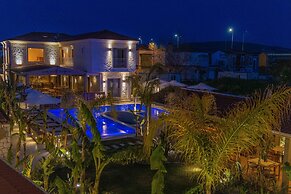 June Alaçatı (+15 Adult only)