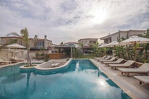 June Alaçatı (+15 Adult only)