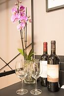 Rometobe Rooms & Hospitality