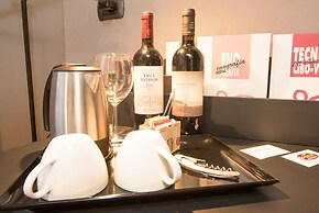 Rometobe Rooms & Hospitality