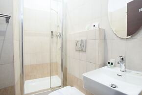 Rometobe Rooms & Hospitality