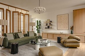 1.75 Paris La Source