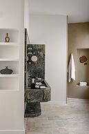 1.75 Paris La Source