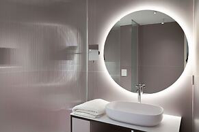 1.75 Paris La Source