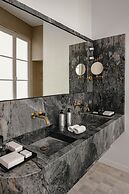 1.75 Paris La Source