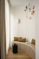 1.75 Paris La Source