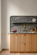 1.75 Paris La Source