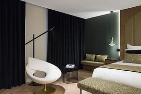 1.75 Paris La Source