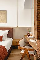 1.75 Paris La Source