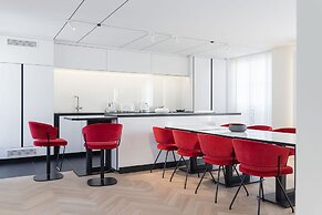 1.75 Paris La Source