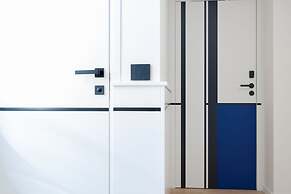 1.75 Paris La Source