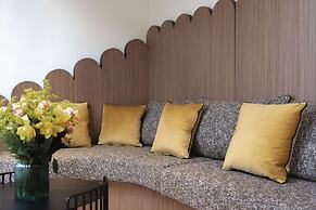 1.75 Paris La Source