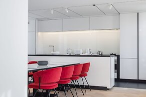 1.75 Paris La Source