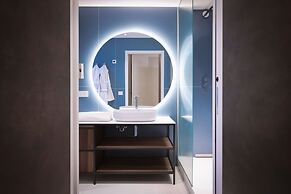 1.75 Paris La Source