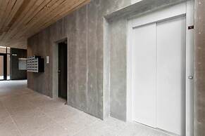 B18 Apartments
