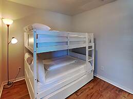 Hermitage by the Bay #202 - Bikinis on the Bay