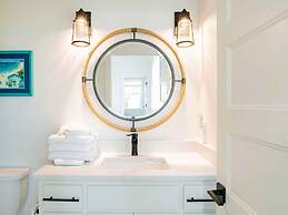 It's Navarre Too Sunny