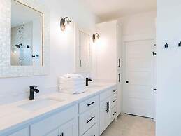 It's Navarre Too Sunny