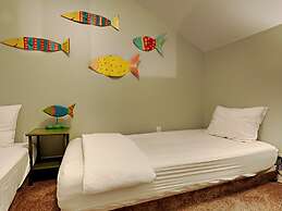 Sharp Reef #4 - Endless Summer