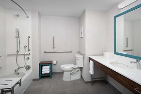 Hampton Inn Orlando Southeast Nona