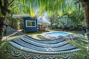 Playa Potrero - Cute Modern Containerhome w Pool for 2 People