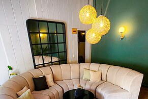 Luxury Villa In Aguacatala