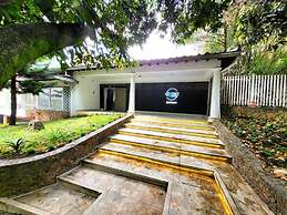 Hotel Hostal Caps El Poblado