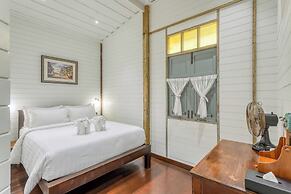 Priya Boutique House