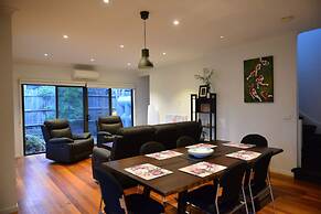 Cozy townhouse closer to the town center