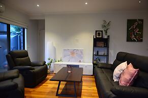 Cozy townhouse closer to the town center