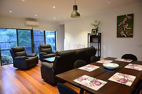 Cozy townhouse closer to the town center