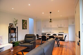 Cozy townhouse closer to the town center