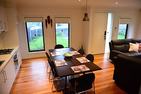 Cozy townhouse closer to the town center