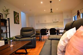 Cozy townhouse closer to the town center