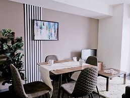 Sun Court Hongodori Garden Hills
