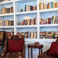 Courtyard Pujan Hotel