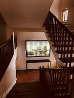 Courtyard Pujan Hotel