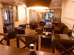 Courtyard Pujan Hotel