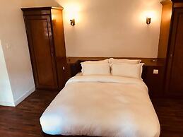 Courtyard Pujan Hotel