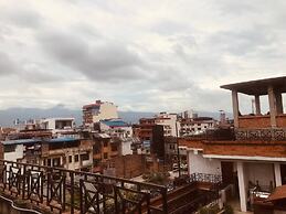 Courtyard Pujan Hotel