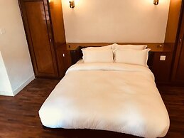 Courtyard Pujan Hotel