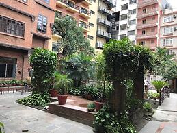 Courtyard Pujan Hotel