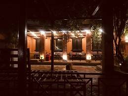 Courtyard Pujan Hotel