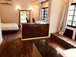 Courtyard Pujan Hotel